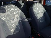 Usado Ford Ka Trend 69 CV (50 kW) 2015 Rojo Berlina