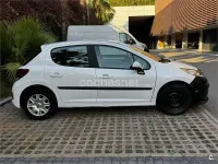 Usado Peugeot 207 70 CV (51 kW) 2011 Blanco Berlina