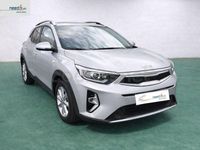 Usado Kia Stonic 100 CV (73 kW) 2022 Gris / plata SUV