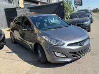 Usado Hyundai i30 Style 135 CV (99 kW) 2013 Gris / plata Berlina
