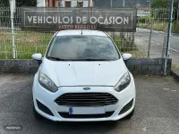 Usado Ford Fiesta 75 CV (55 kW) 2015 Blanco Utilitario