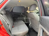 Usado Ford Focus Trend 115 CV (84 kW) 2007 Granate Berlina