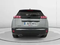 Usado Peugeot 2008 Allure 131 HP (96 kW) 2024 Cinzento SUV