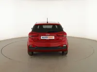 Usado Hyundai i20 85 CV (62 kW) 2020 Rojo Utilitario