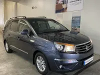 Usado SsangYong Rodius Limited 155 CV (114 kW) 2013 Gris / plata Monovolumen