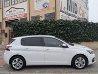 Usado Peugeot 308 Allure 130 CV (95 kW) 2021 Blanco Berlina