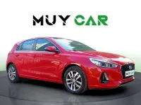 Usado Hyundai i30 140 CV (102 kW) 2017 Rojo Utilitario