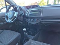 Usado Toyota Yaris City 90 CV (66 kW) 2012 Rojo Utilitario