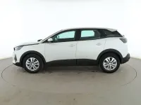Usado Peugeot 3008 Active 131 CV (96 kW) 2021 Blanco SUV