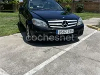 Usado Mercedes C200 Avantgarde 136 CV (100 kW) 2010 Negro Berlina