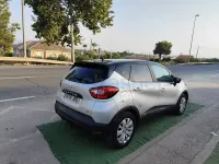 Usado Renault Captur 90 CV (66 kW) 2014 Gris / plata SUV