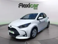 Usado Toyota Yaris Hybrid Style 116 CV (85 kW) 2025 Blanco Berlina