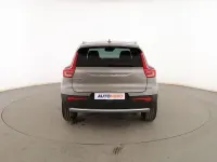 Usado Volvo XC40 Business Edition 150 CV (110 kW) 2020 Dorado SUV