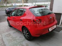 Usado Seat Ibiza Reference 85 CV (62 kW) 2013 Rojo Berlina