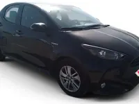 Usado Toyota Yaris Active 120 CV (88 kW) 2021 Negro Utilitario
