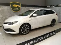 Usado Toyota Auris Hybrid 136 CV (100 kW) 2016 Blanco Familiar