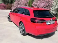 Usado Opel Insignia Sportive 250 CV (183 kW) 2015 Rojo Familiar
