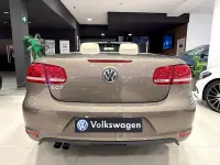 Usado VW Eos 140 CV (102 kW) 2015 Marrón Descapotable
