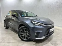 Usado Lexus LBX 136 CV (100 kW) 2024 Gris SUV