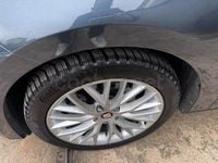 Usado Seat Leon XCELLENCE 150 CV (110 kW) 2020 Gris / plata Familiar