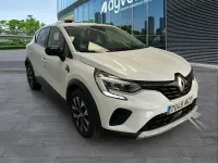 Usado Renault Captur Equilibre 101 CV (74 kW) 2022 Blanco SUV