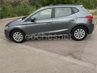 Usado Seat Ibiza Style 75 CV (55 kW) 2018 Gris / plata Utilitario