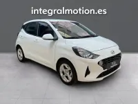 Usado Hyundai i10 66 CV (48 kW) 2022 Blanco Utilitario