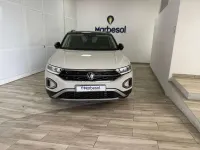 Usado VW T-Roc Life 110 CV (80 kW) 2023 Gris SUV