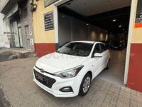 Usado Hyundai i20 84 CV (61 kW) 2020 Blanco Berlina