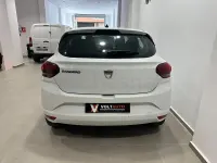 Usado Dacia Sandero Essentiel 91 CV (66 kW) 2021 Blanco Berlina