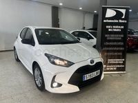 Usado Toyota Yaris Hybrid Business Edition 116 CV (85 kW) 2022 Blanco Berlina