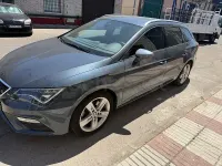 Usado Seat Leon FR 150 CV (110 kW) 2020 Gris / plata Familiar