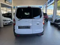 Usado Ford Transit Ambiente 101 CV (74 kW) 2016 Blanco Familiar