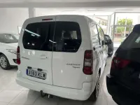 Usado Peugeot Rifter Active 75 CV (55 kW) 2018 Blanco Monovolumen