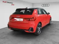 Usado Audi A1 Sportback Black Edition 95 CV (69 kW) 2022 Rojo Utilitario
