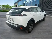 Usado Peugeot 2008 Active 110 CV (80 kW) 2021 Blanco SUV