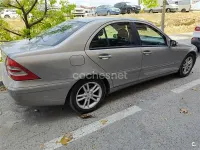 Usado Mercedes C180 Classic 143 CV (105 kW) 2004 Beige Berlina
