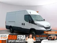 Usado Iveco Daily 156 CV (114 kW) 2023 Blanco Van