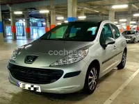 Usado Peugeot 207 75 CV (55 kW) 2008 Gris / plata Familiar