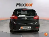 Usado Kia Ceed 100 CV (73 kW) 2018 Negro Utilitario