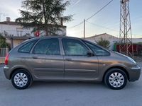 Usado Citroën Xsara Picasso Exclusive 110 CV (80 kW) 2009 Marrón Monovolumen
