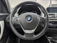 Usado BMW 118 150 CV (110 kW) 2019 Gris Utilitario