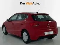 Usado Seat Ibiza Reference 80 CV (58 kW) 2022 Rojo Utilitario