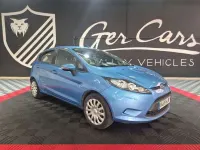 Usado Ford Fiesta Trend 69 CV (50 kW) 2012 Azul Utilitario