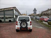 Usado Suzuki Jimny 86 CV (63 kW) 2008 Blanco SUV