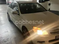 Usado Mercedes C200 Elegance 136 CV (100 kW) 2010 Blanco Berlina
