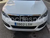 Usado Peugeot 308 Allure 130 CV (95 kW) 2021 Blanco Berlina