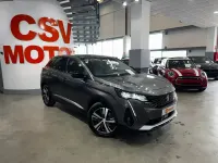 Usado Peugeot 3008 Allure 226 CV (166 kW) 2023 Gris SUV