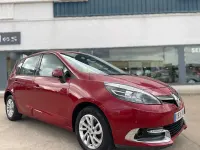 Usado Renault Scénic III Dynamique 110 CV (80 kW) 2013 Granate Monovolumen