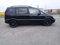 Usado Opel Zafira Elegance 125 CV (91 kW) 2004 Azul Monovolumen